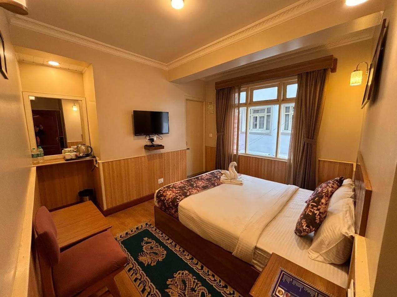 Serenity Taksa Palace Hotel Darjeeling  Exterior foto