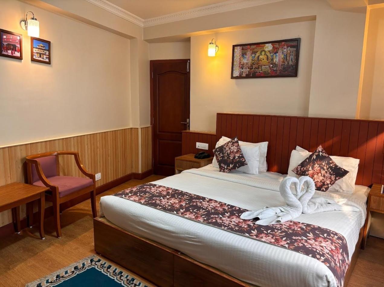Serenity Taksa Palace Hotel Darjeeling  Exterior foto