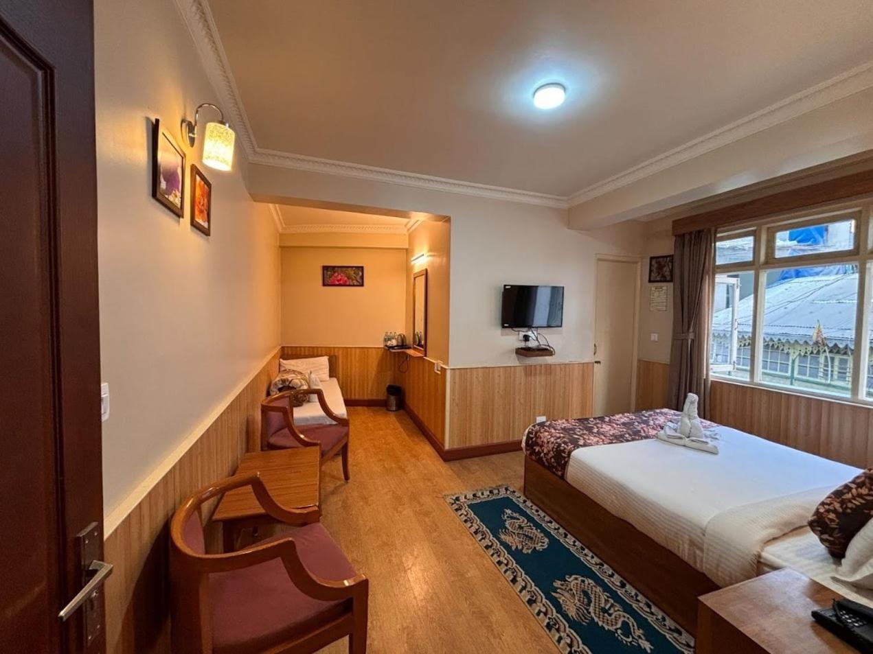 Serenity Taksa Palace Hotel Darjeeling  Exterior foto